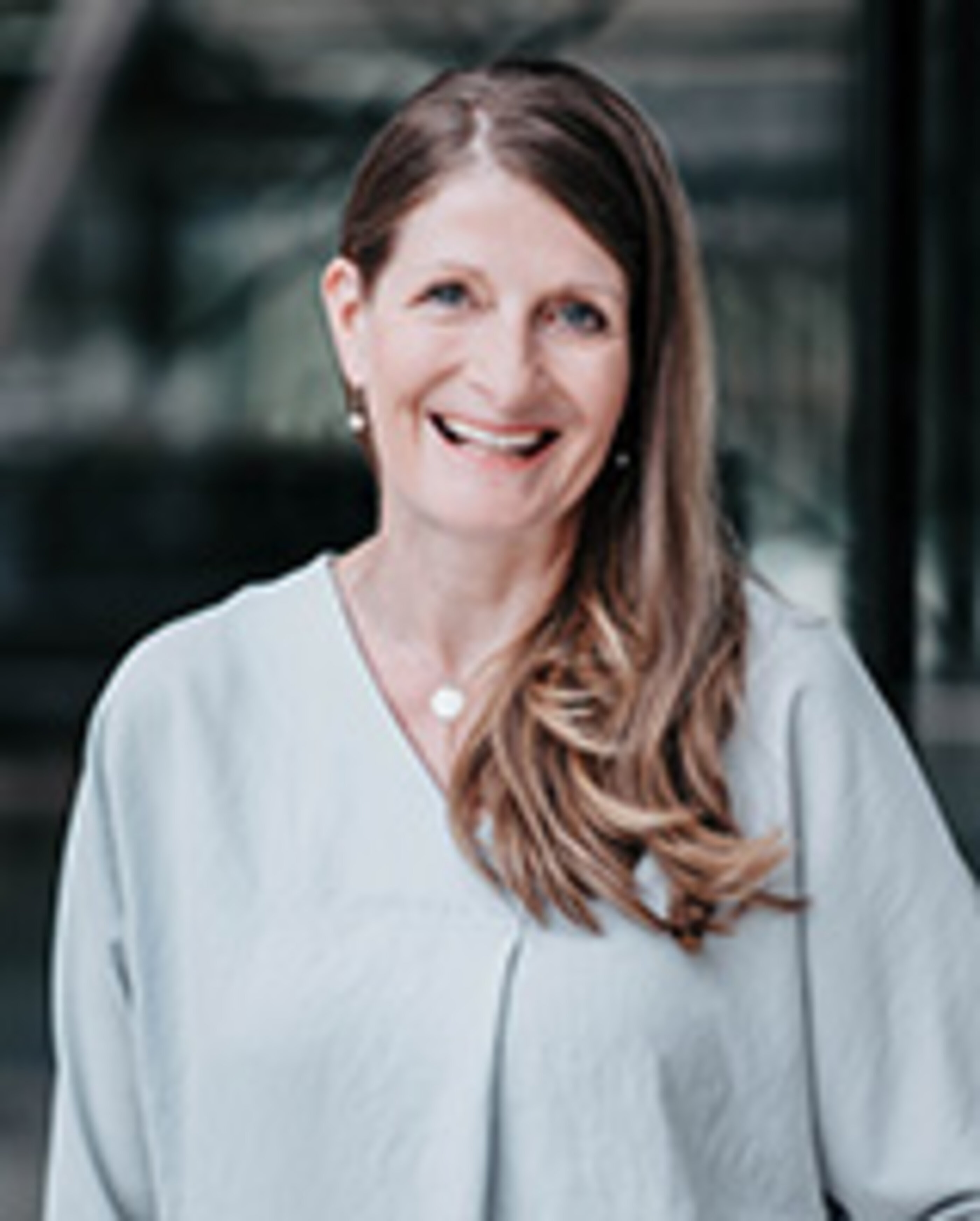Porträt von Diana Pelzl, Spezialistin Regionalmarketing, HUK-COBURG